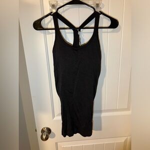 used lululemon tank top size 8 gray/black